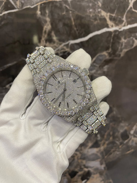 Montre Audemars Piguet - Full Iced Moissanite Diamonds By NCCO