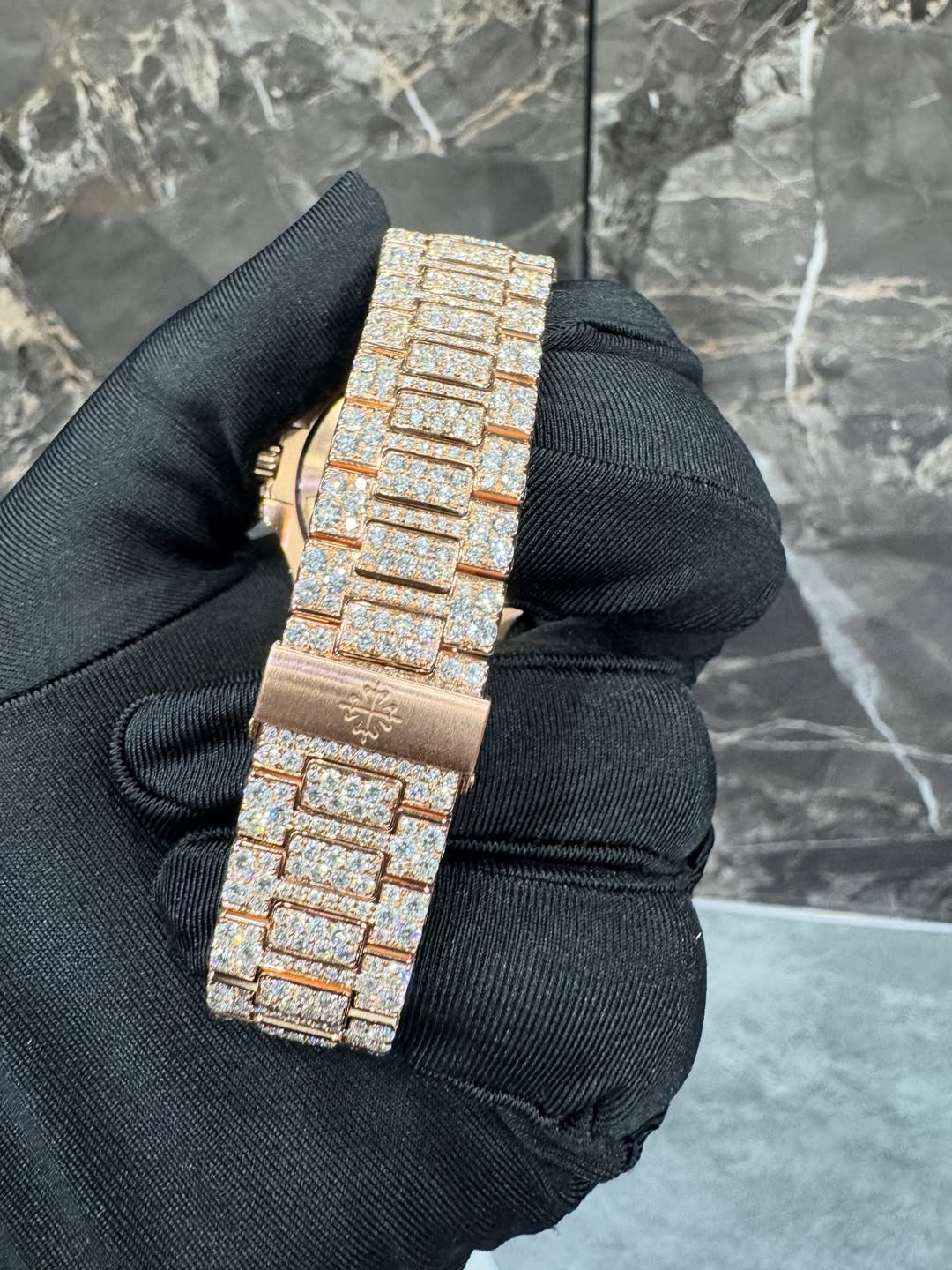 Montre Patek Philippe - Or Rose Nautilus By NCCO